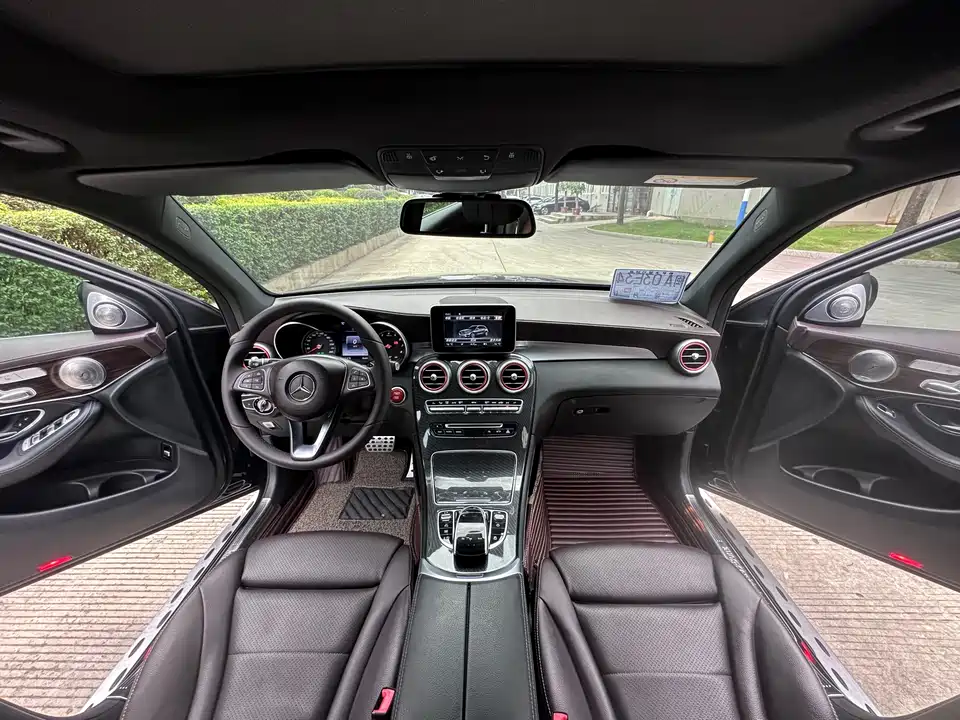 Mercedes-Benz GLC Mercedes-Benz GLC