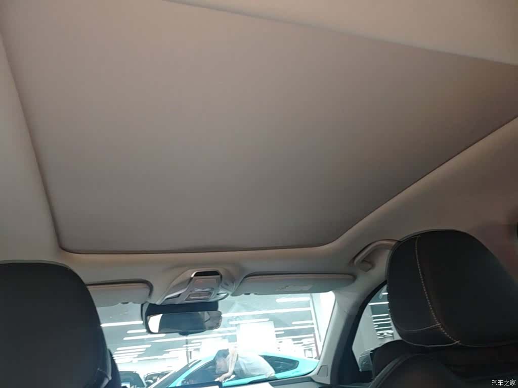 Geely Preface, 2023 18