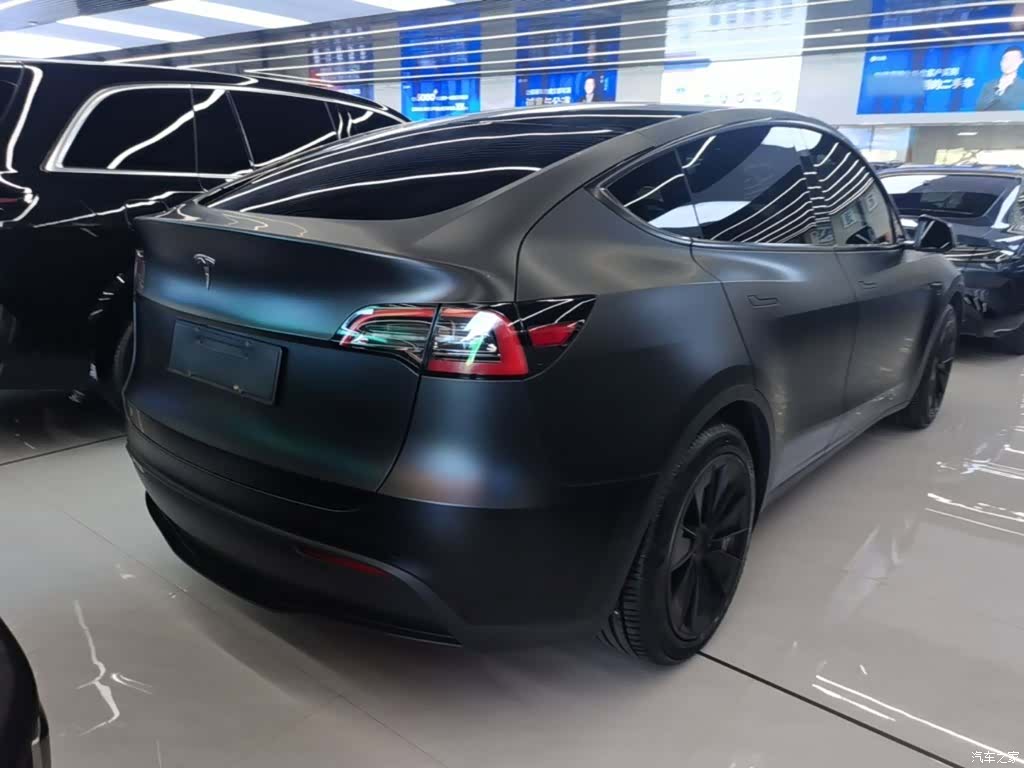 Tesla Model Y, 2022 7