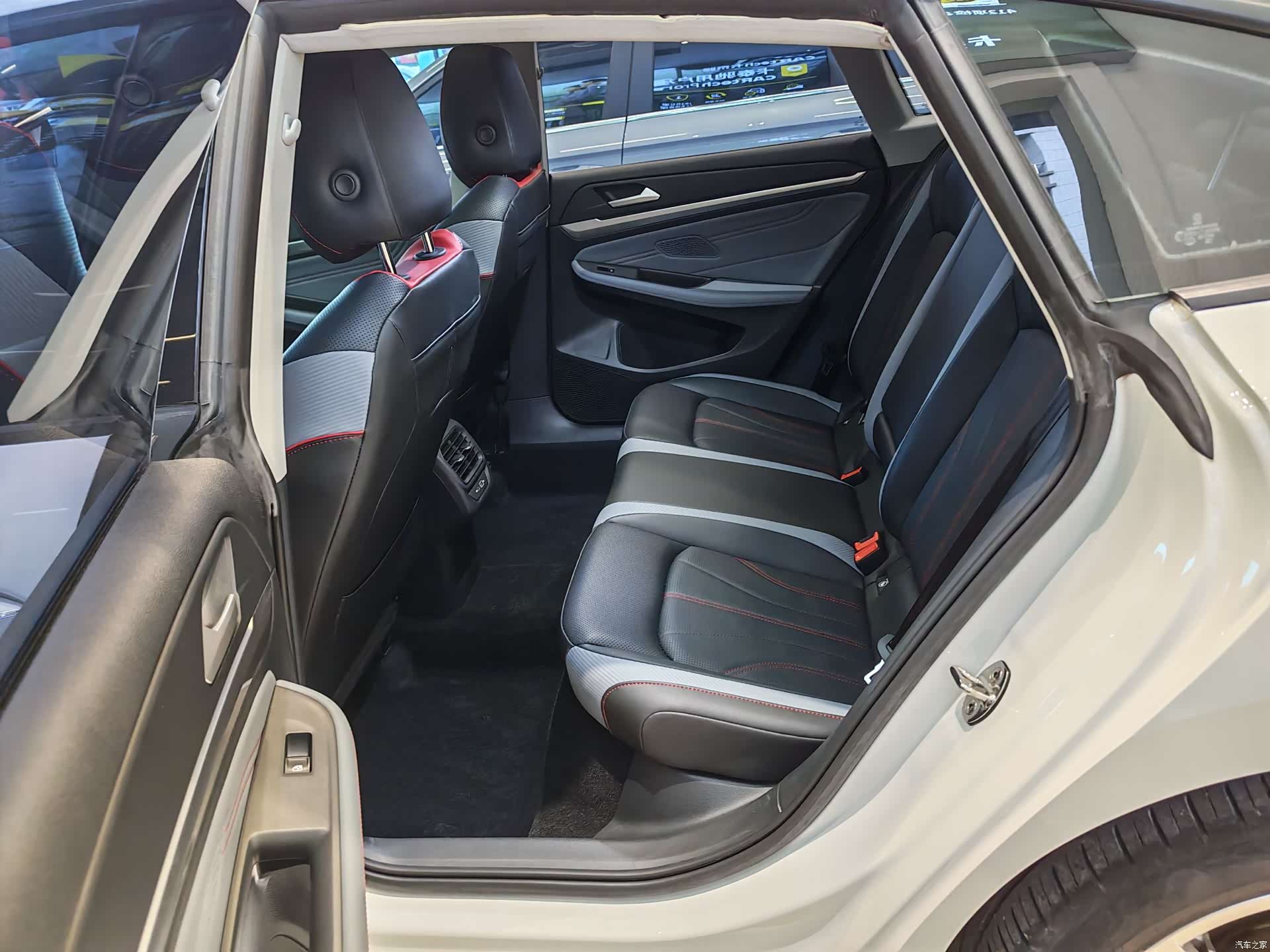Volkswagen Lamando, 2023 8