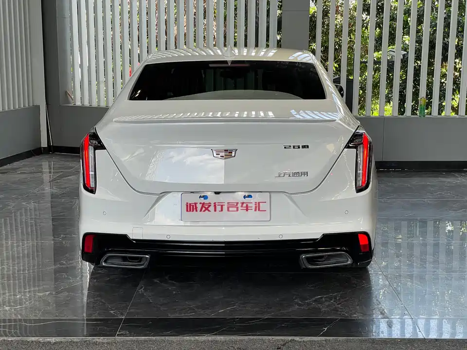 Cadillac CT4