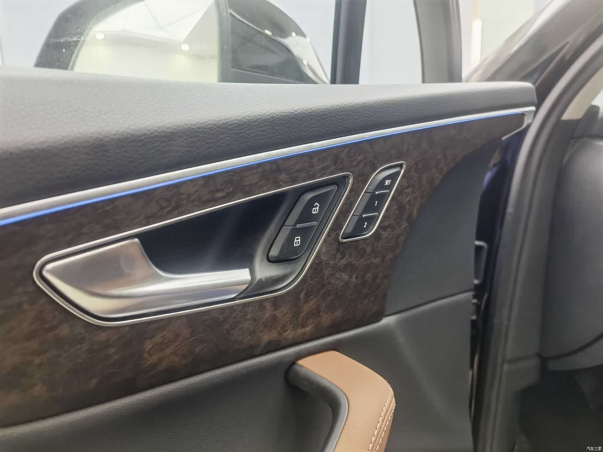 Audi Q7, 2024 8