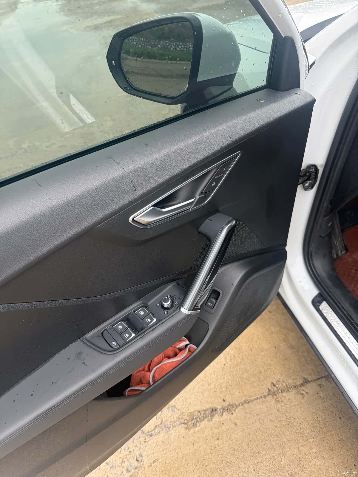 Audi Q2L, 2022 8