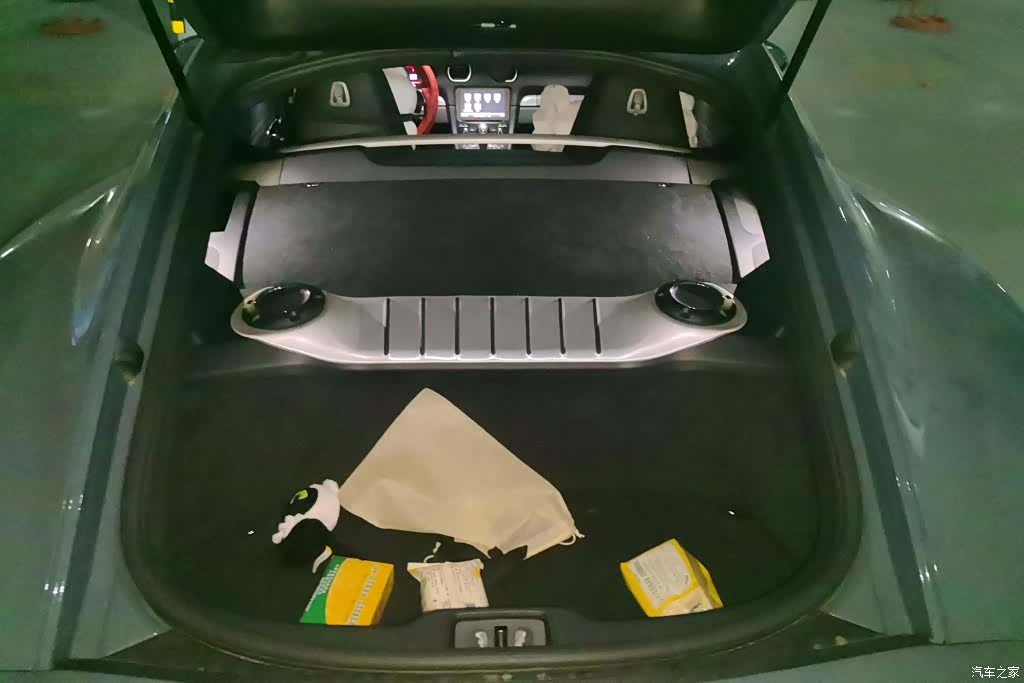Porsche Cayman, 2017 4