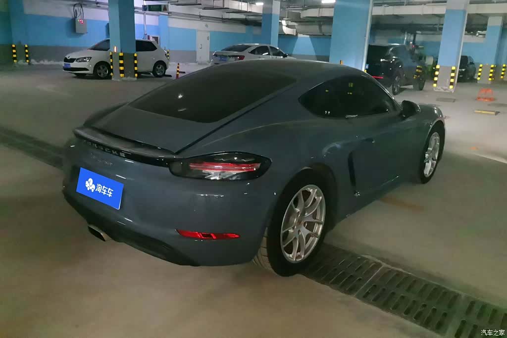 Porsche Cayman, 2017 3