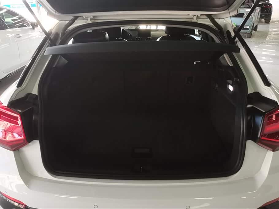 Audi Q2L Audi Q2L