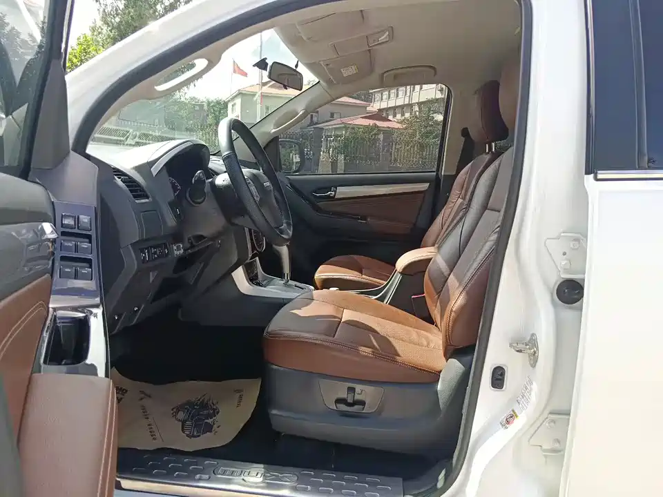 Isuzu mu-X Shepherd Ranger