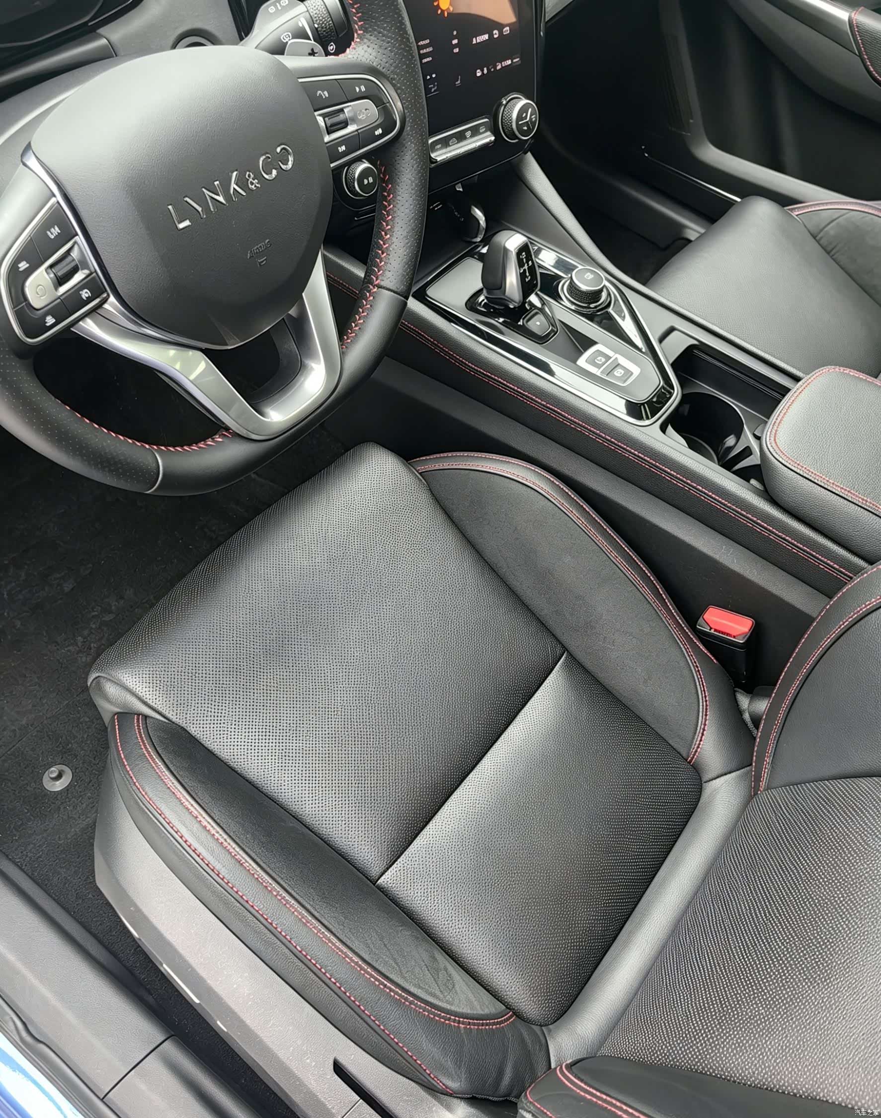 Lynk & Co 01, 2019 все фото