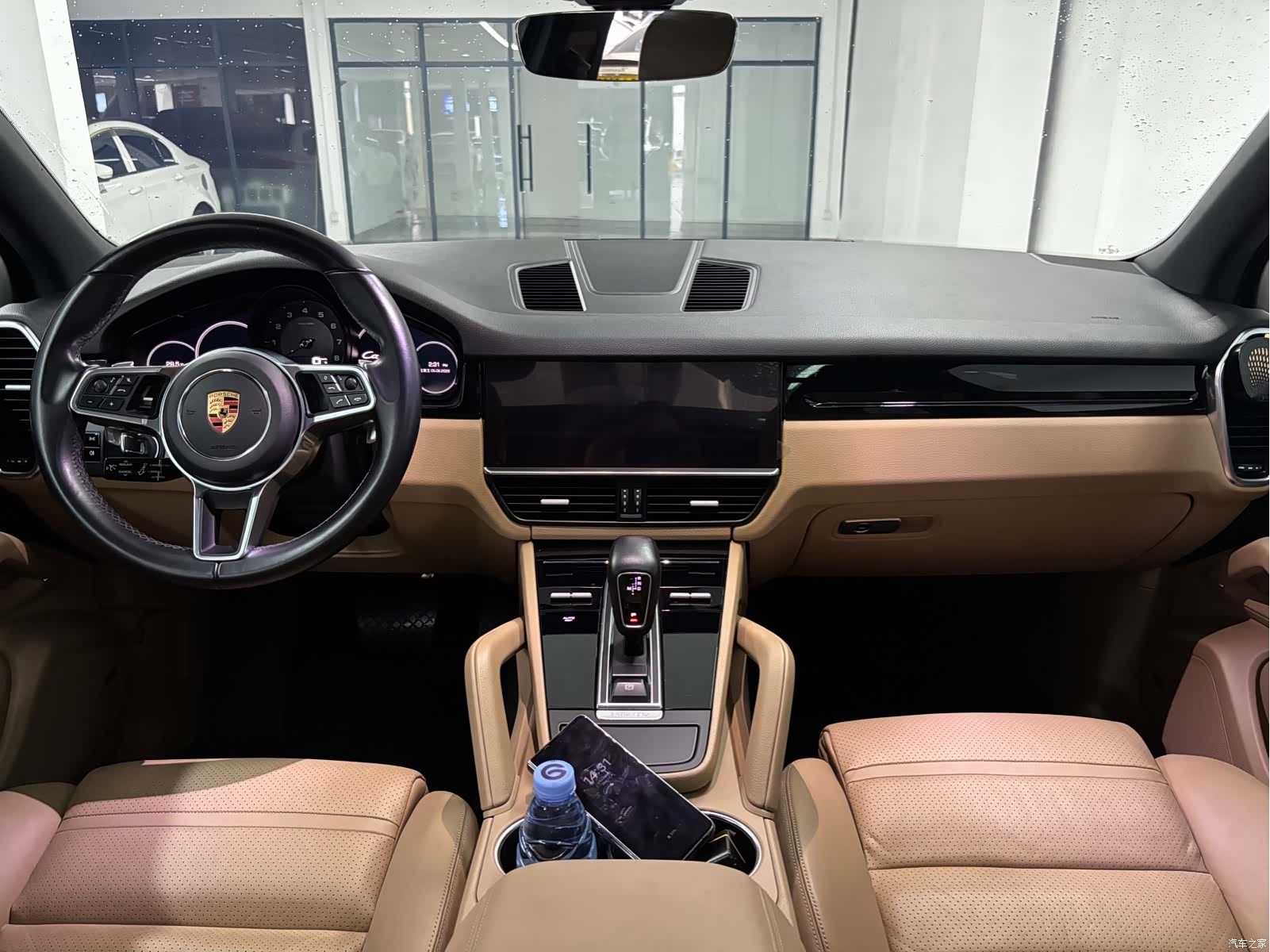 Porsche Cayenne, 2018 все фото
