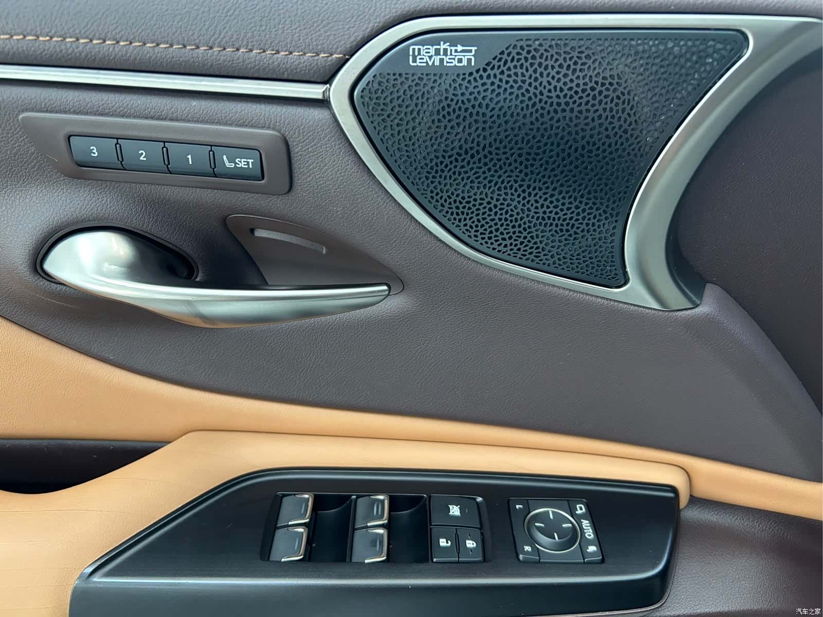 Lexus ES, 2021 29