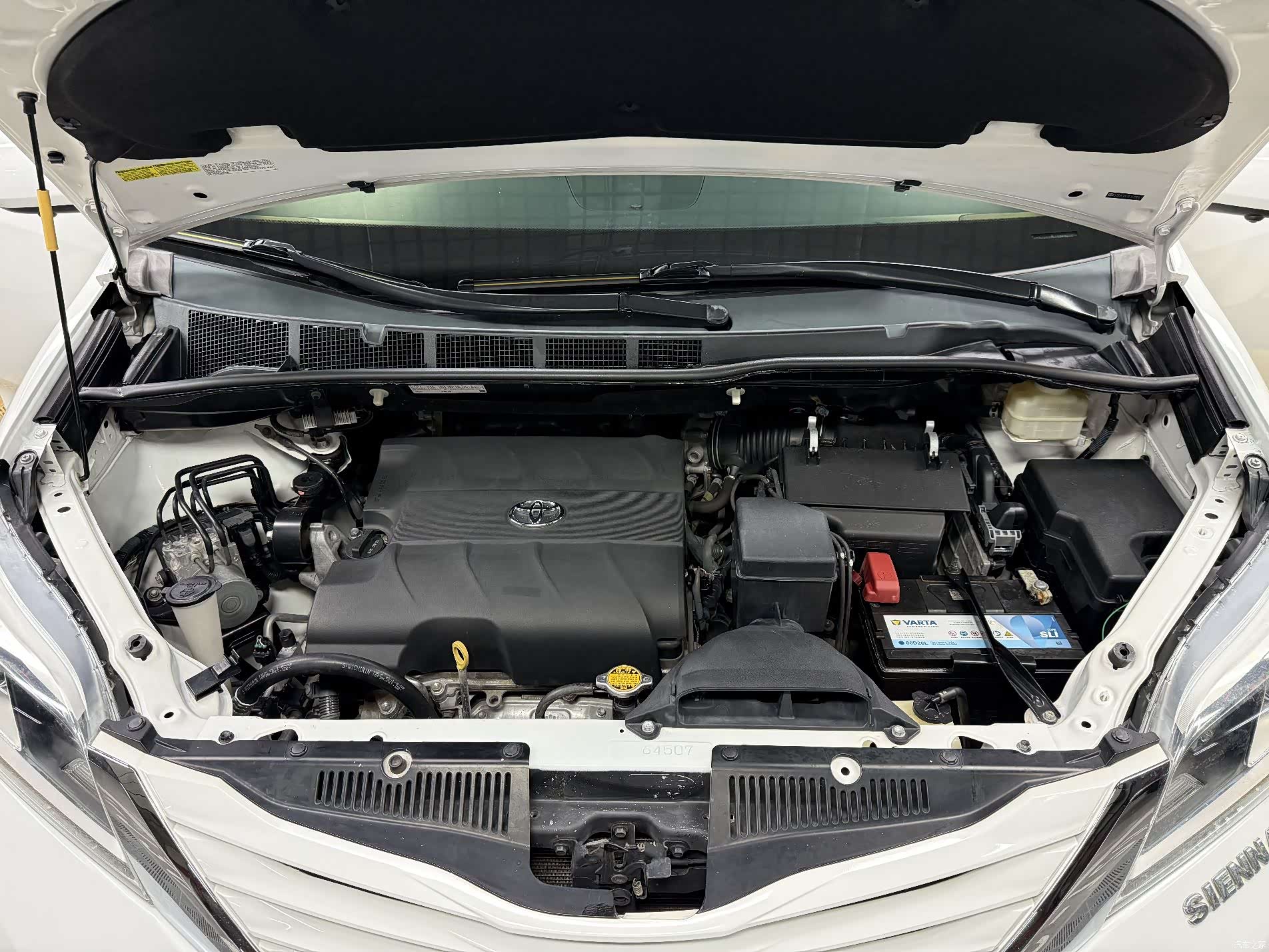 Toyota Sienna, 2015 32
