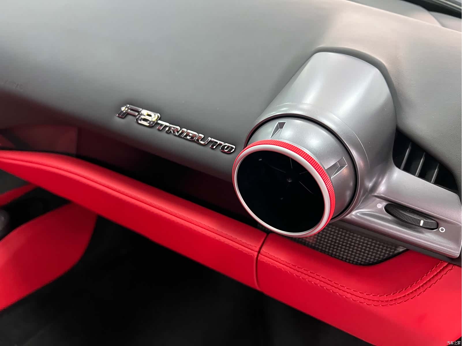 Ferrari F8, 2023 36