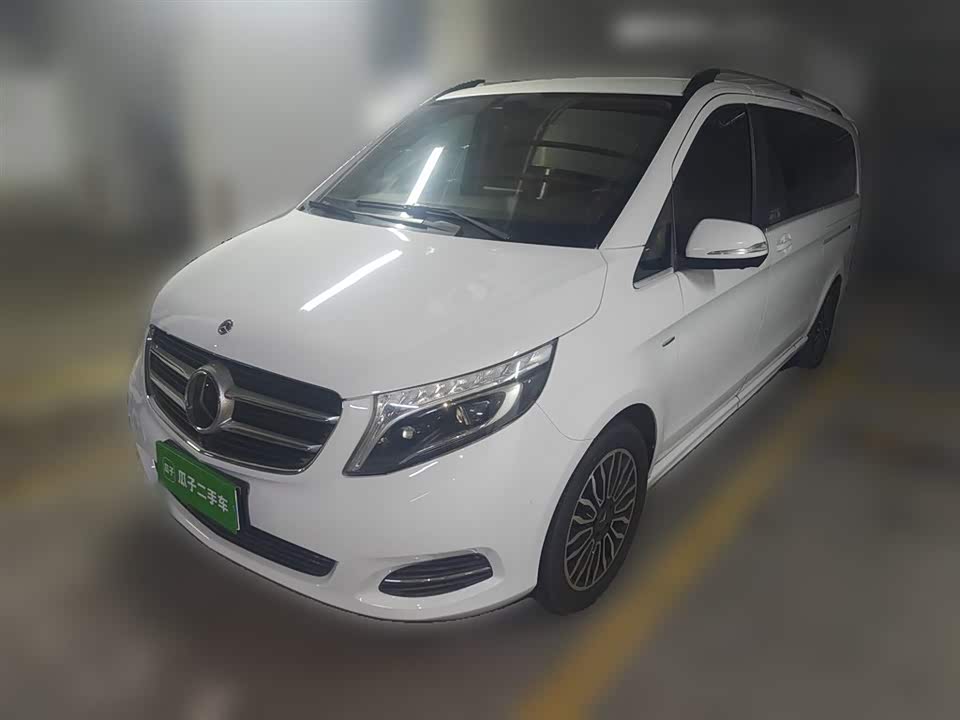 Mercedes-Benz V-class