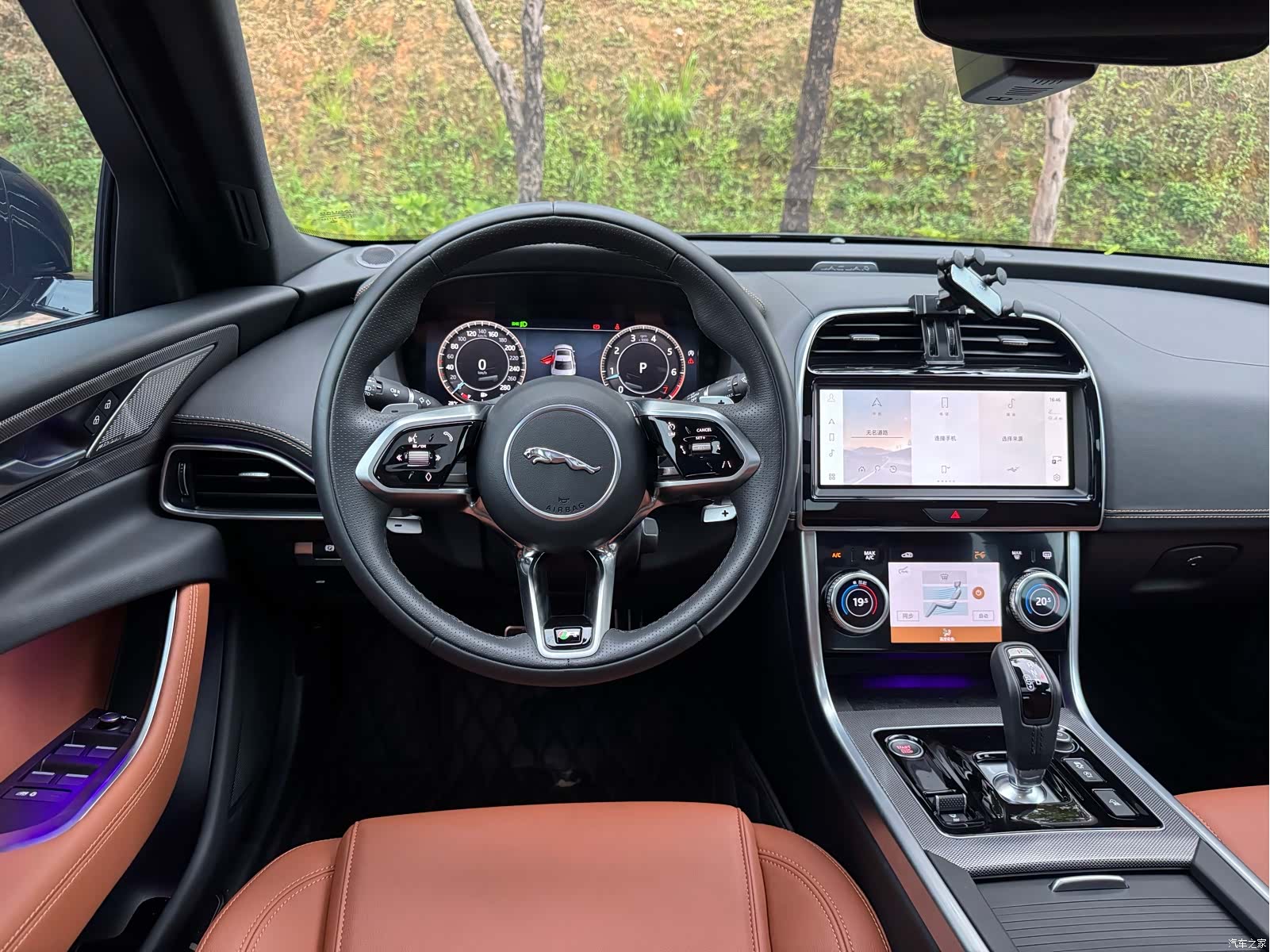 Land Rover XEL, 2025 17