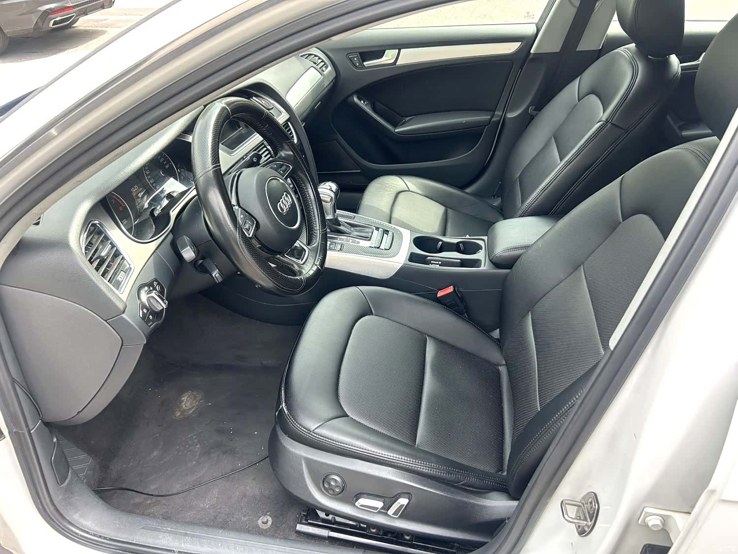 Audi A4L, 2016 3