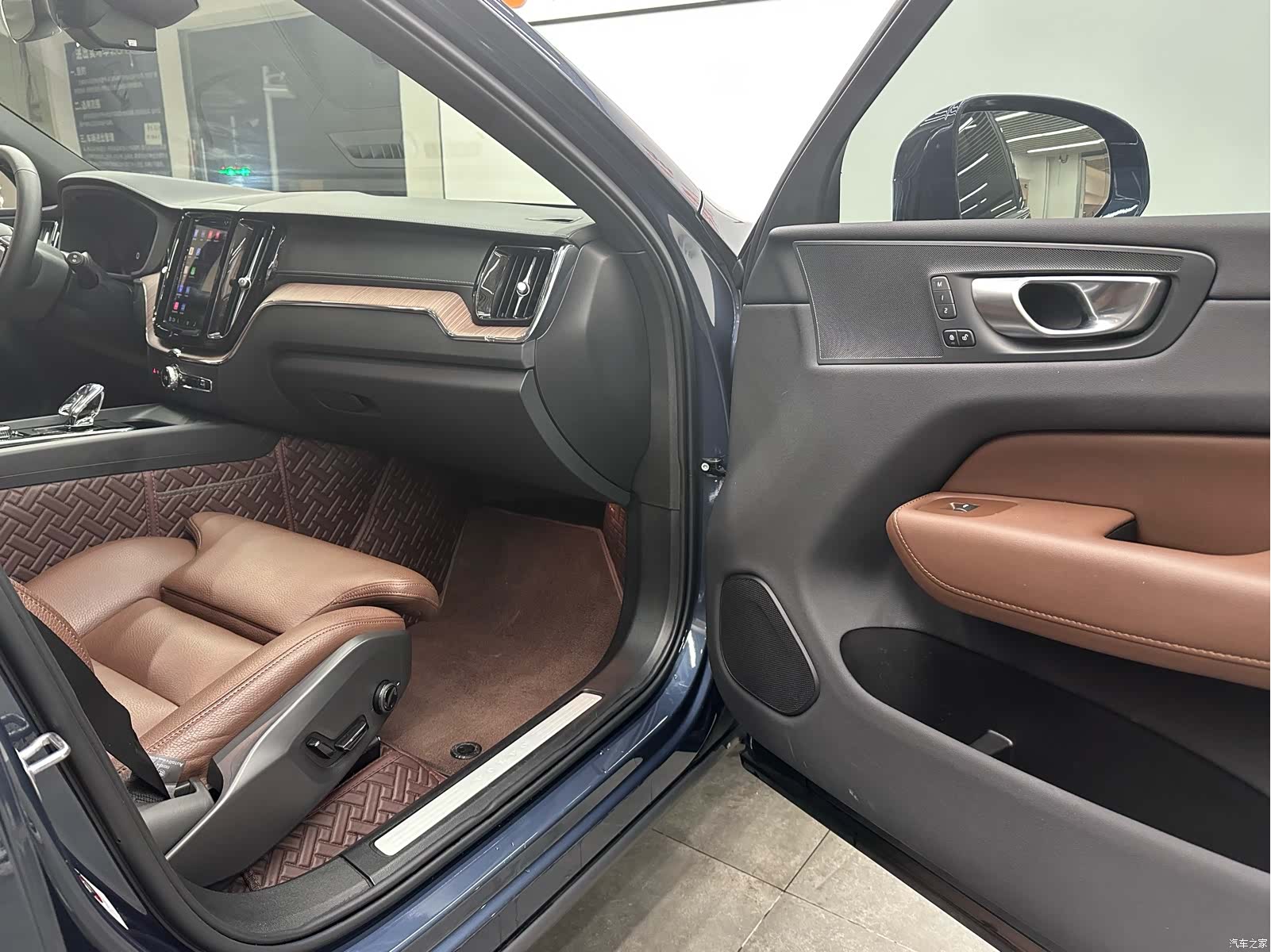 Volvo XC60, 2023 14