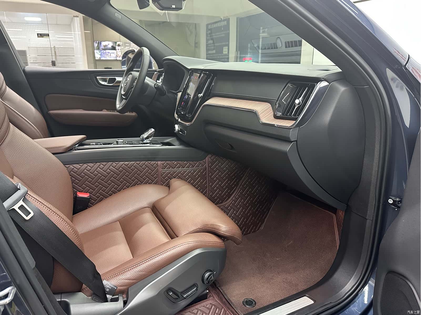Volvo XC60, 2023 15