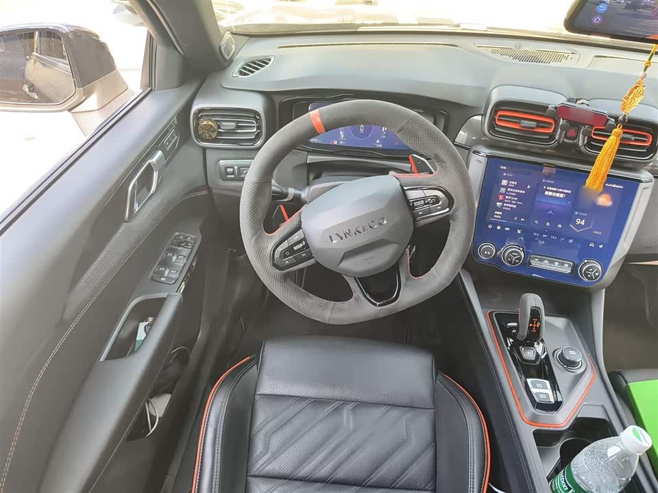 Lynk & Co 02 Hatchback