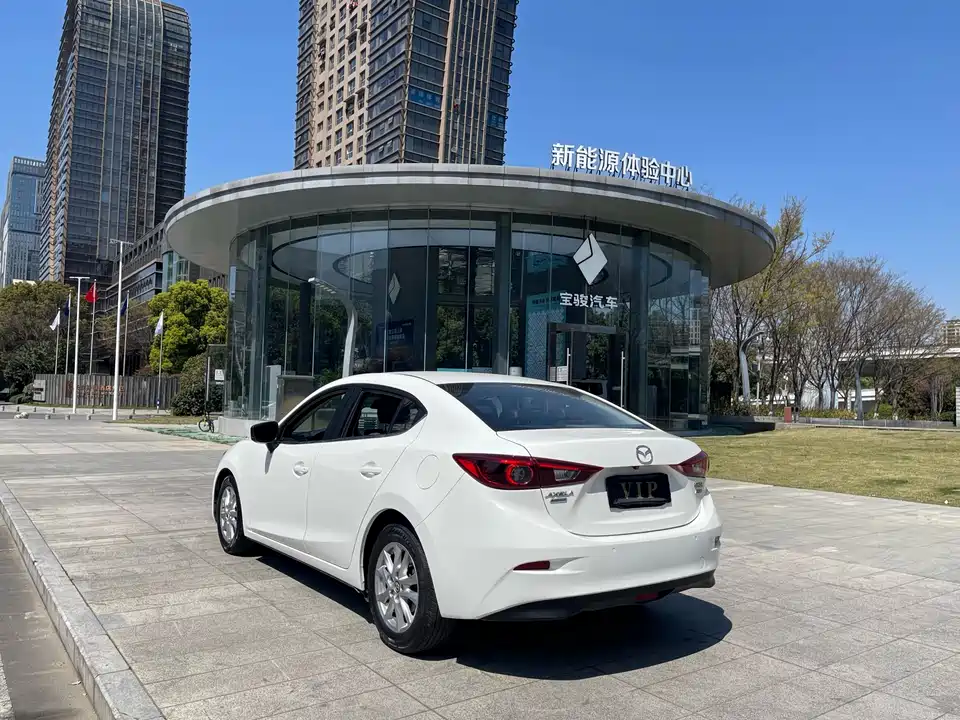 Mazda 3 Angkesaila