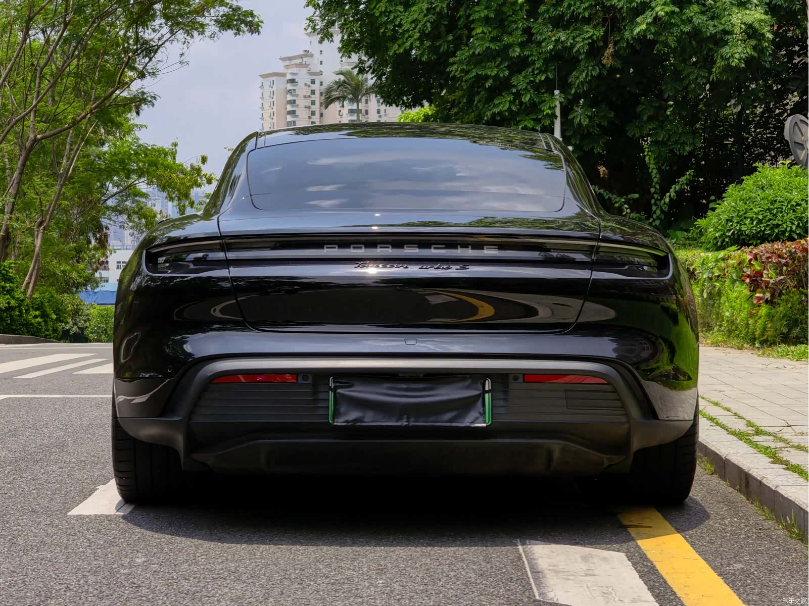 Porsche Taycan, 2021 все фото