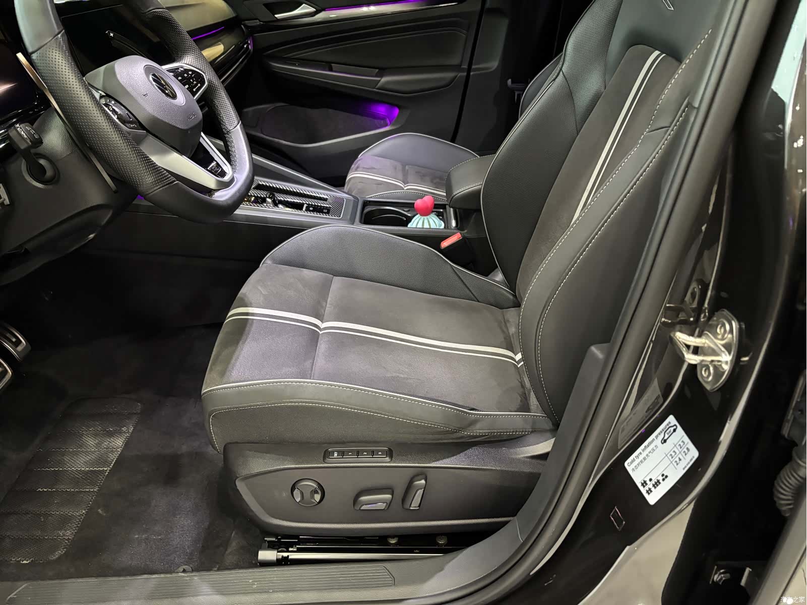 Volkswagen Golf, 2023 11