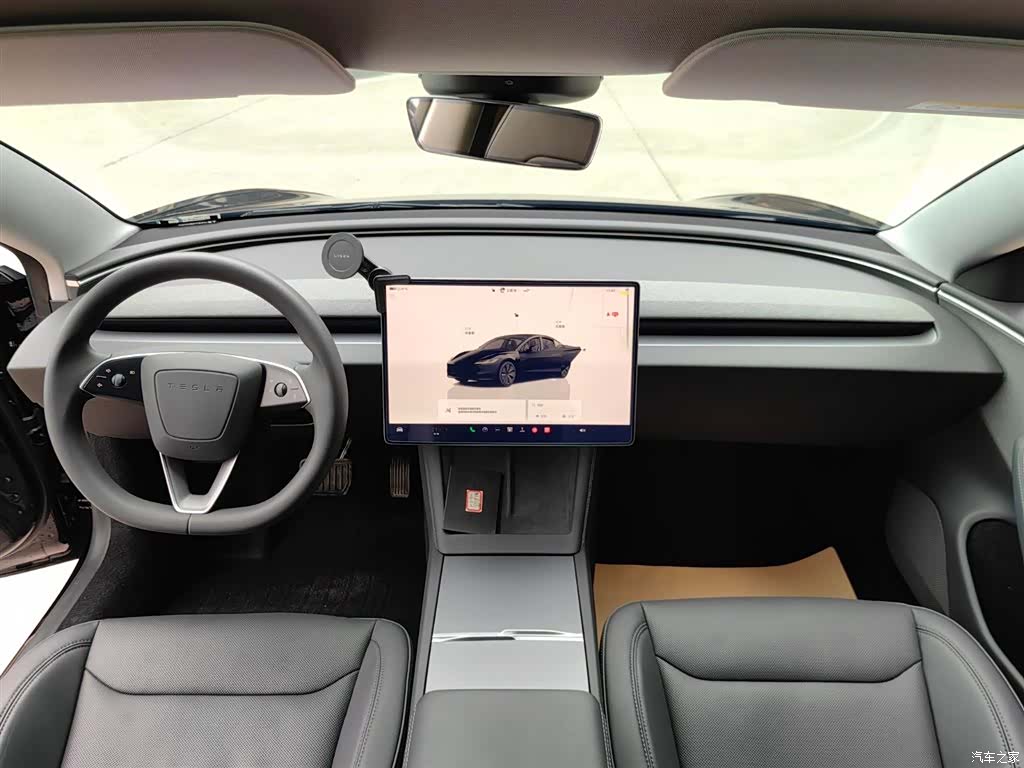 Tesla Model 3, 2024 9