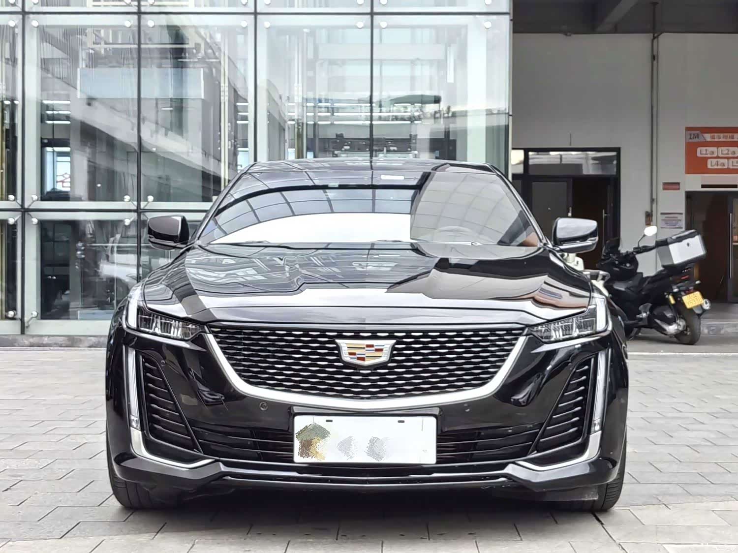 Cadillac CT5, 2023 2