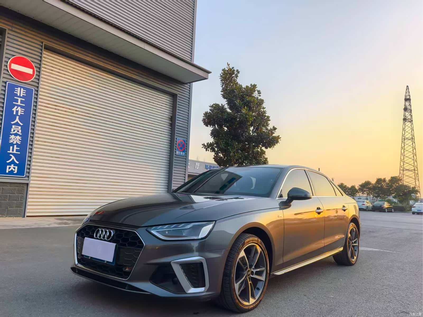 Audi A4L, 2023 1