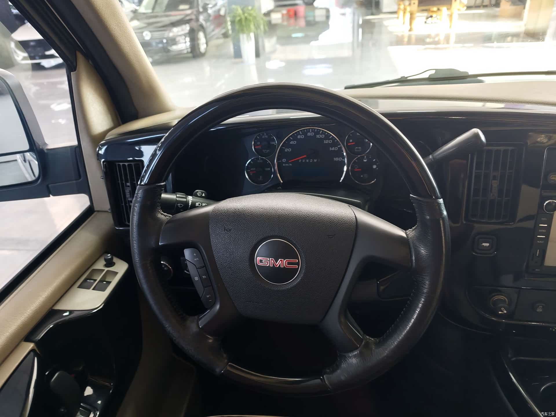 GMC SAVANA, 2015 16