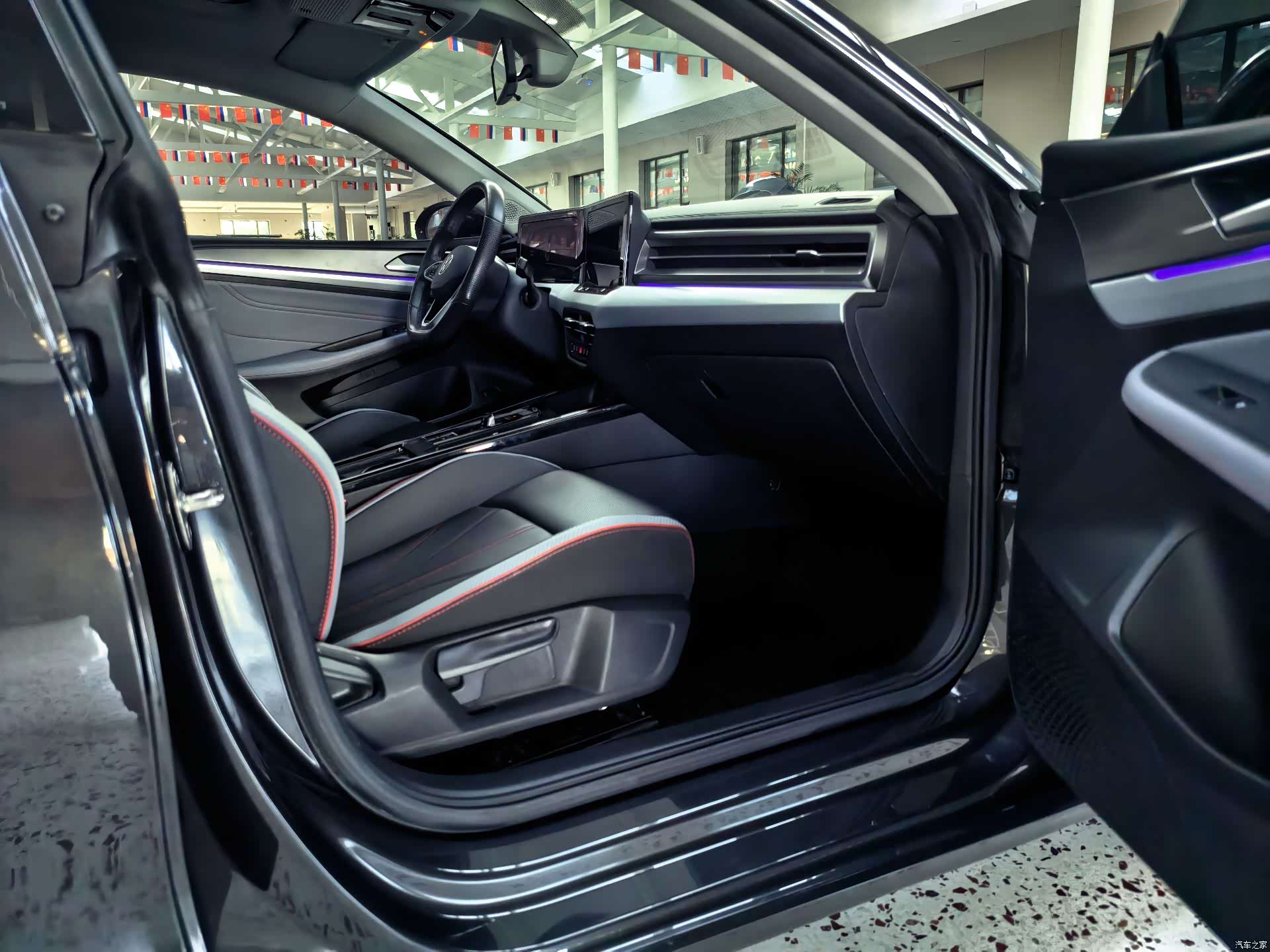 Volkswagen Lamando, 2022 10