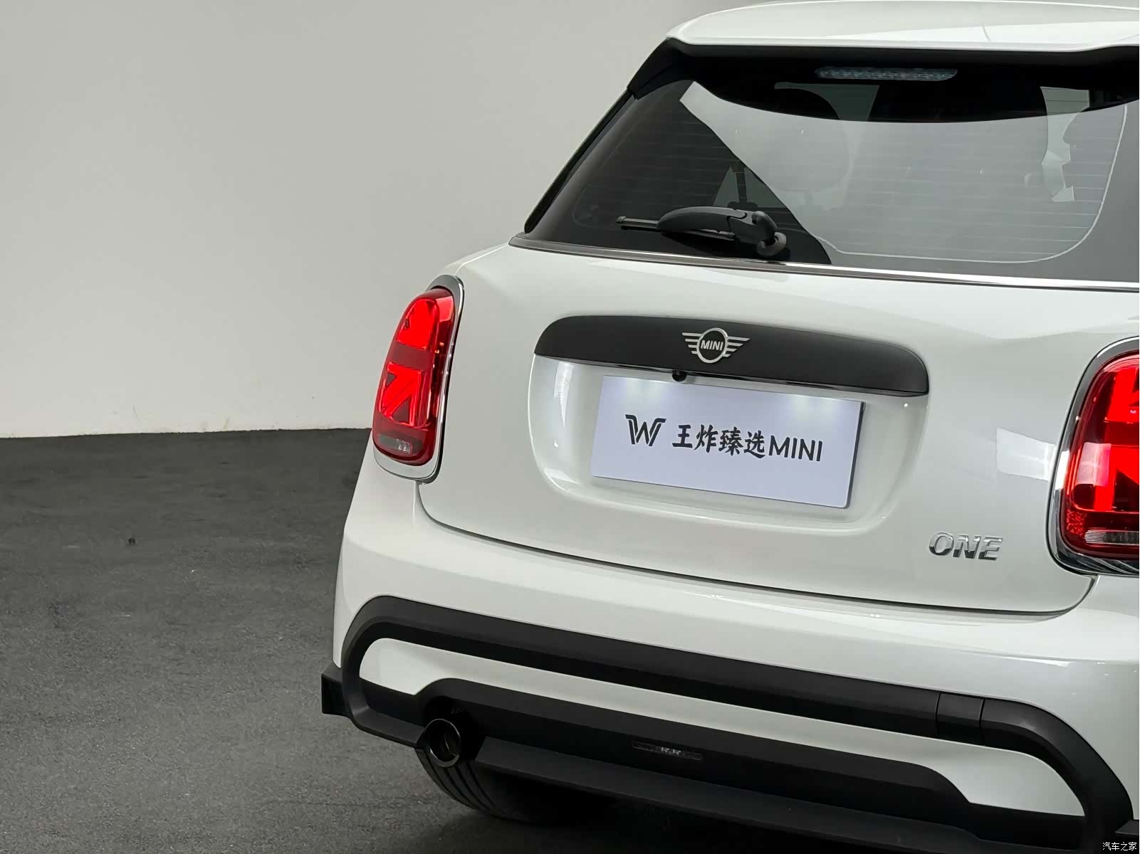 Mini ONE, 2023 10