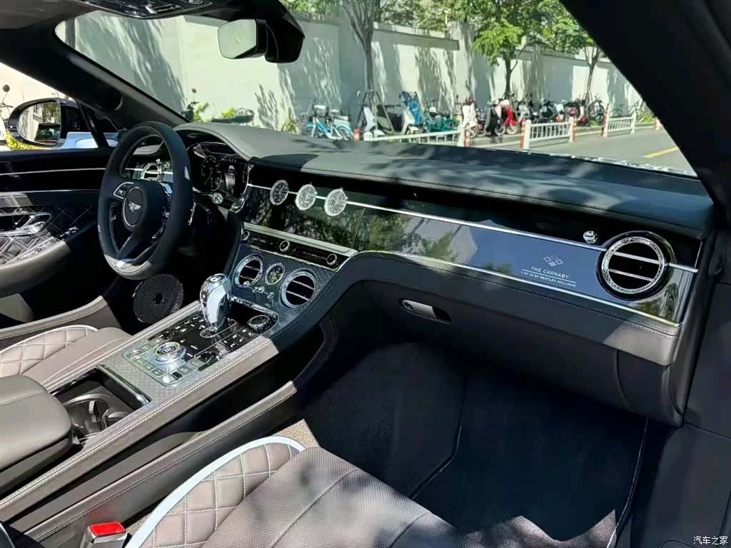 Bentley Continental GT, 2023 2