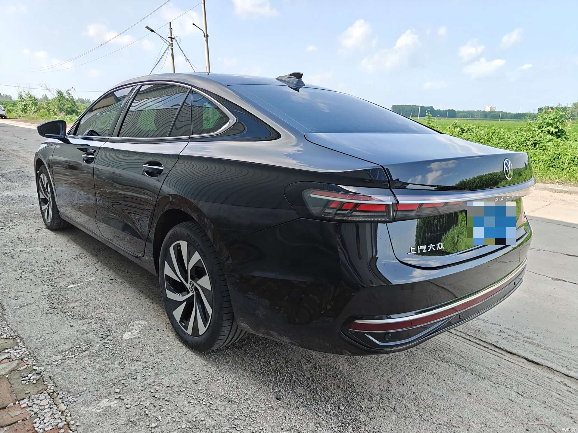 Volkswagen Passat, 2025 все фото
