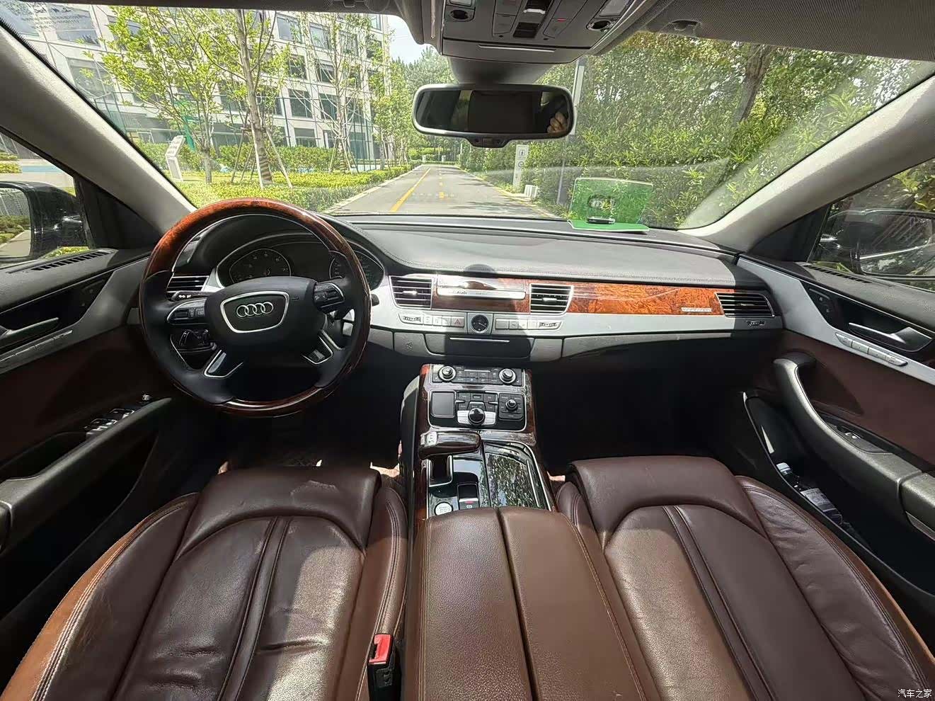 Audi A8L, 2013 3