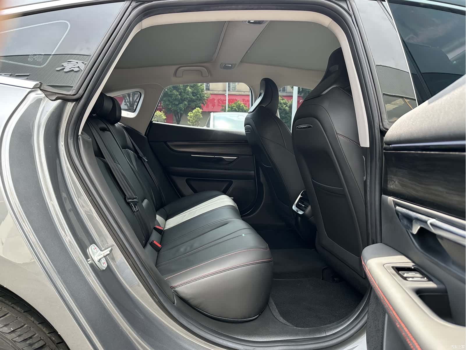 Xpeng P7, 2022 19