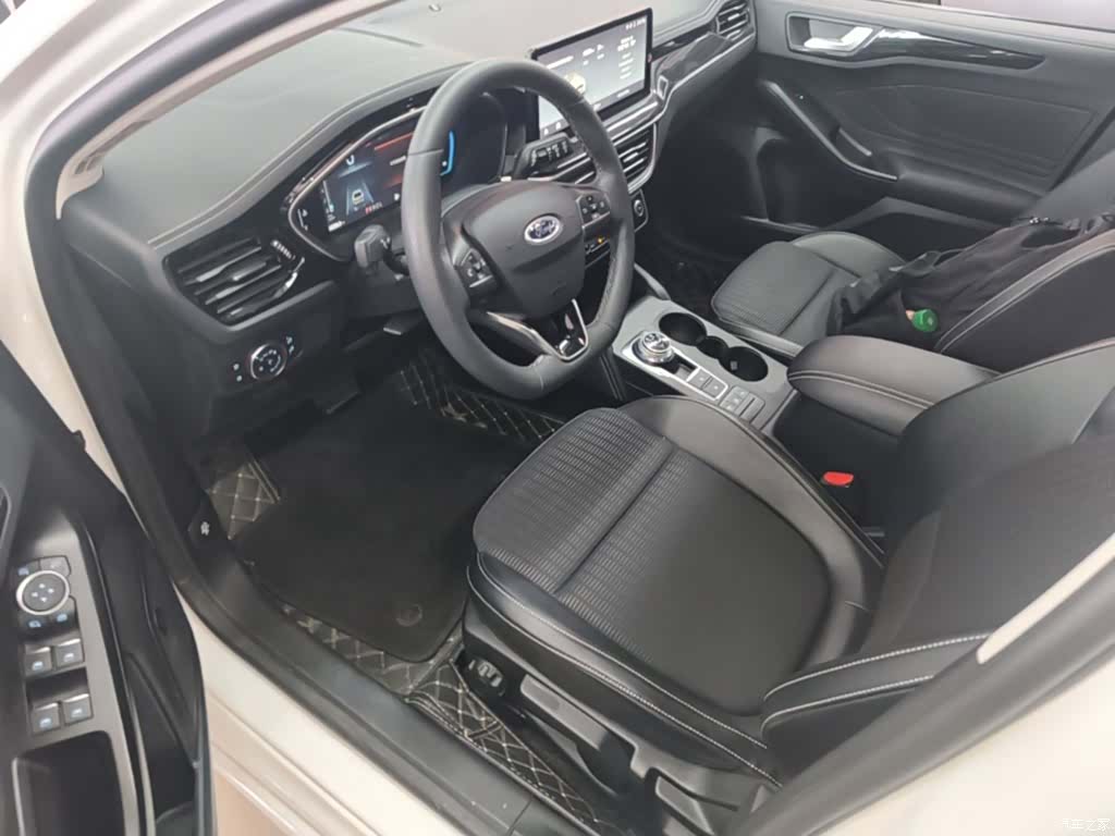 Ford Focus, 2021 23