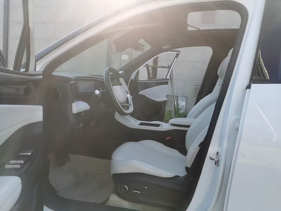 Geely Galaxy Galaxy L7