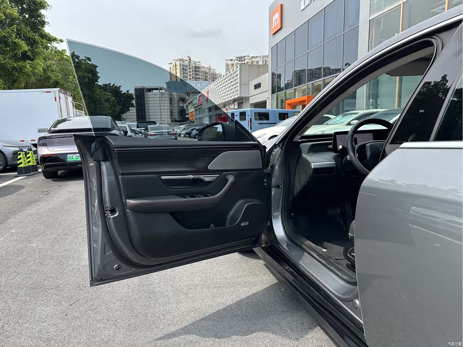 Xpeng P7, 2022 15