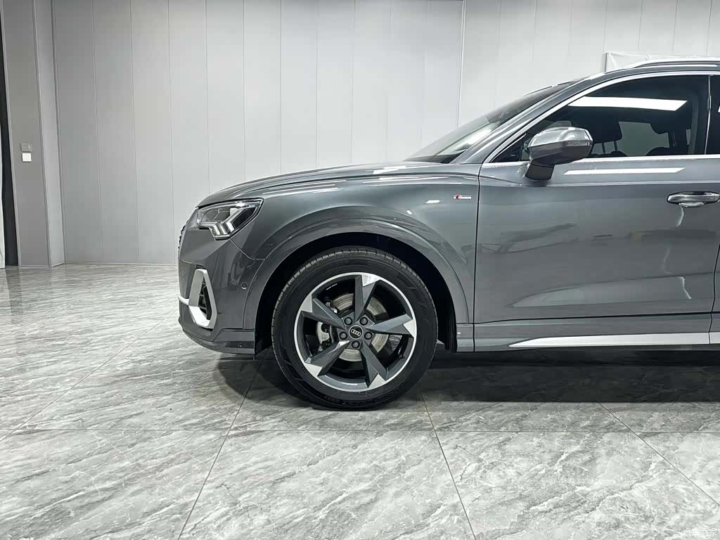 Audi Q3, 2022 7