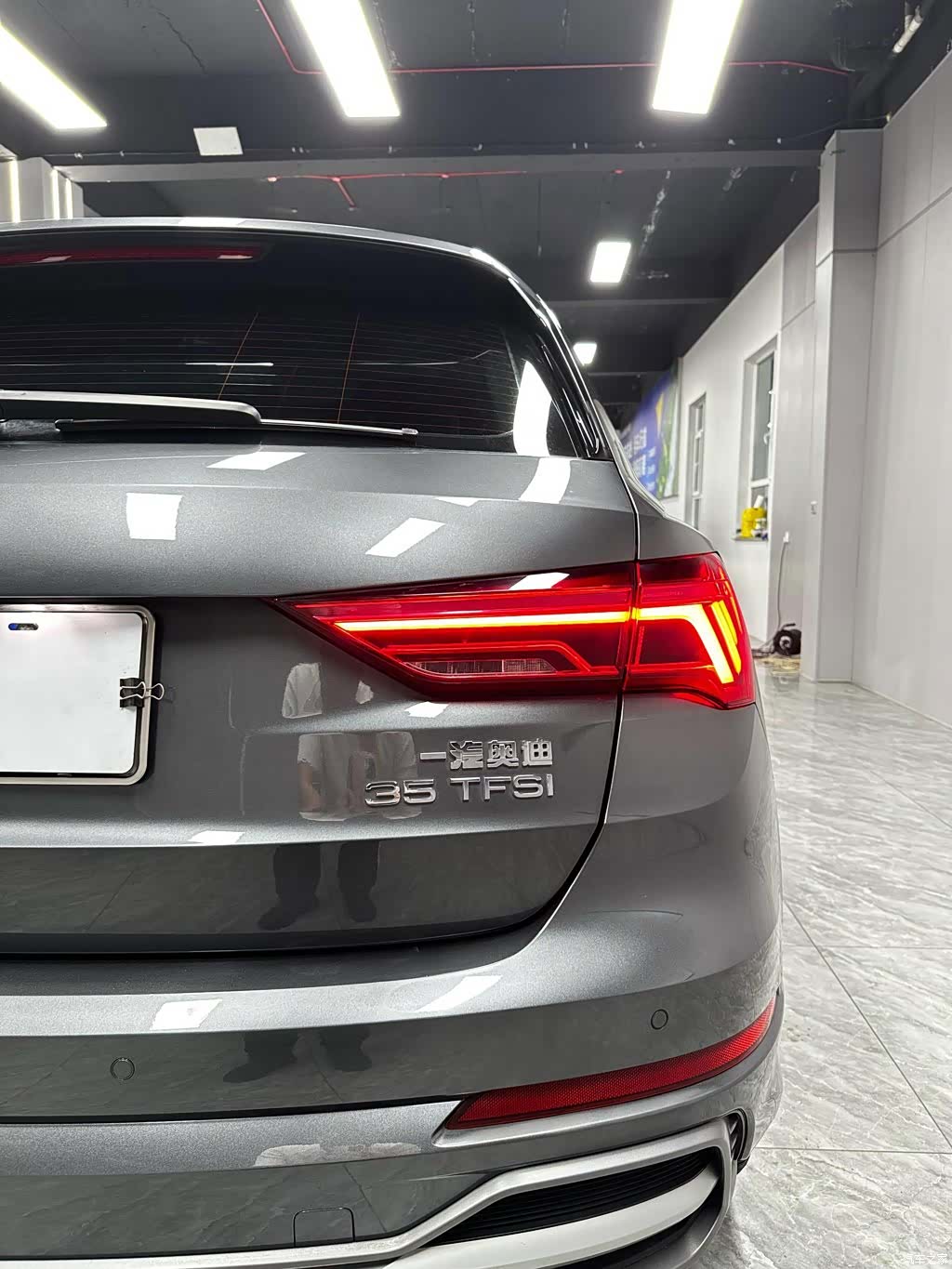 Audi Q3, 2022 8