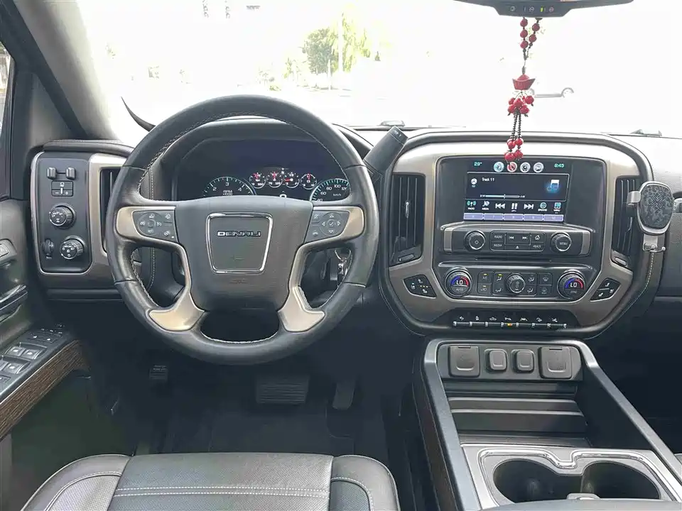 GMC SIERRA