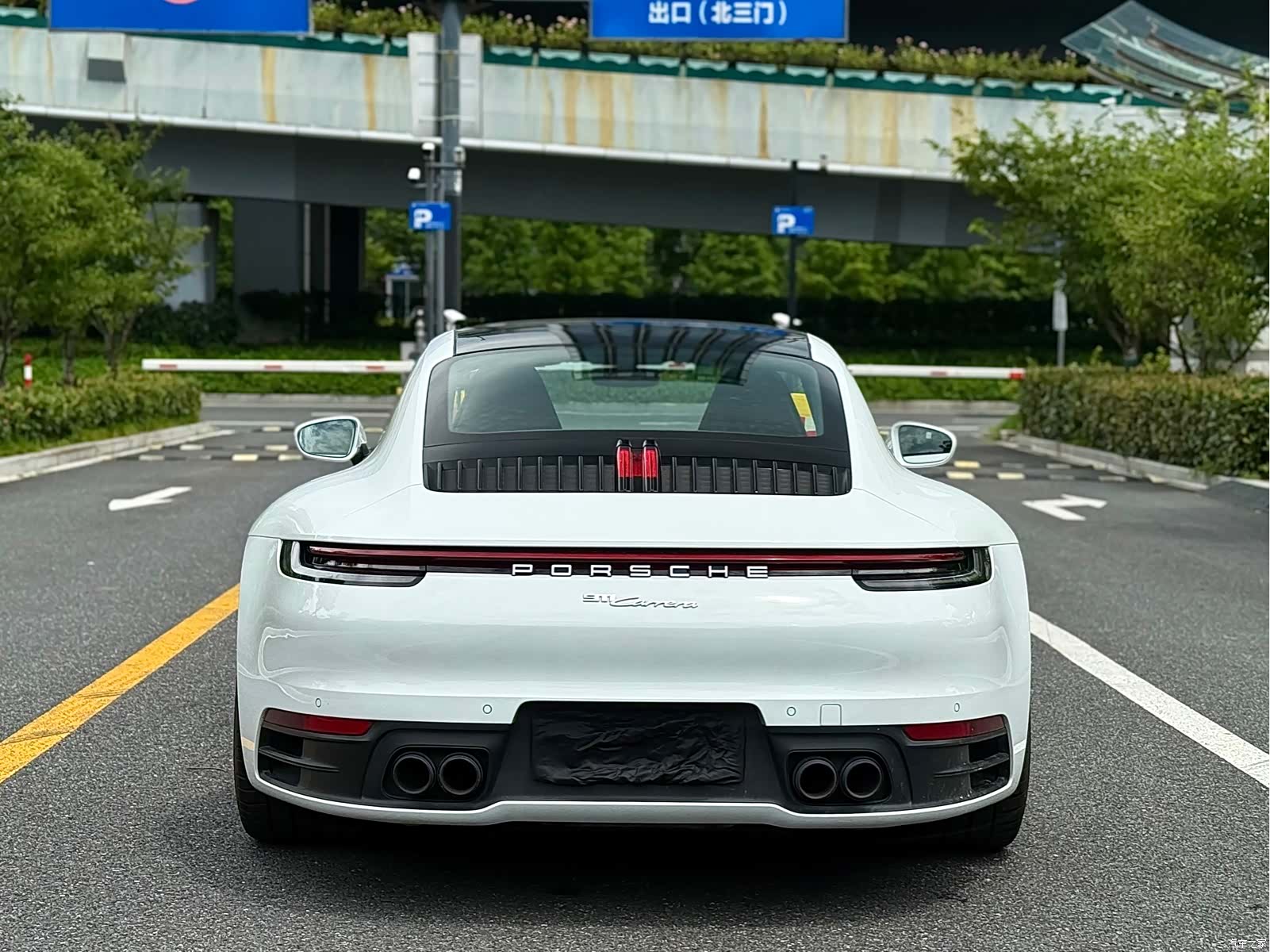 Porsche 911, 2022 4