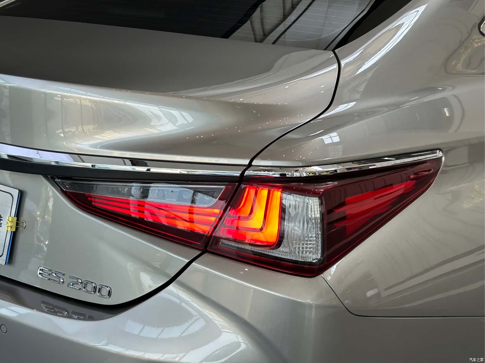 Lexus ES, 2019 18