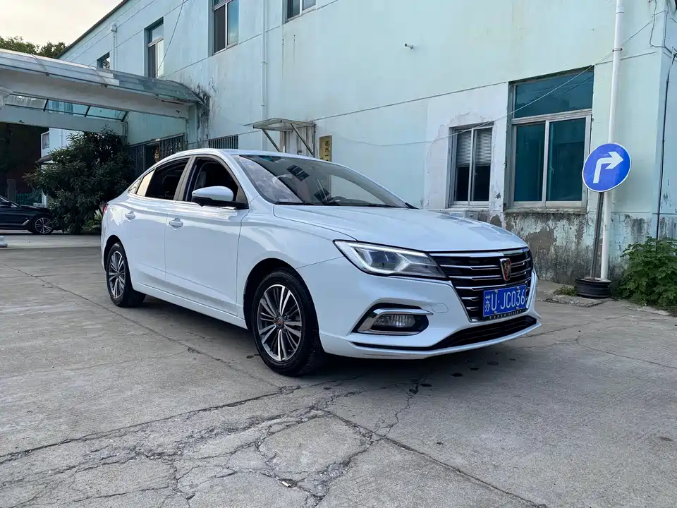 Roewe i5
