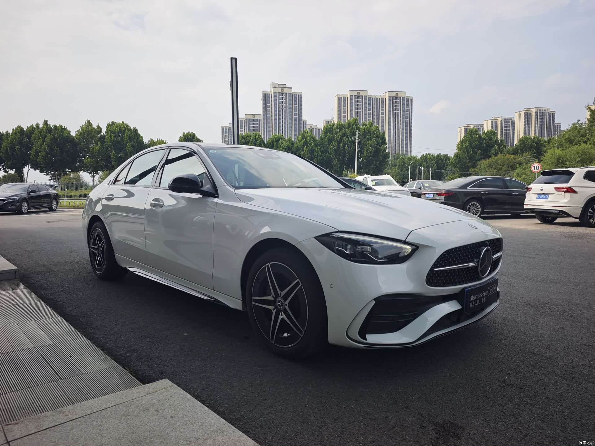 Mercedes-Benz C-Class, 2024 3