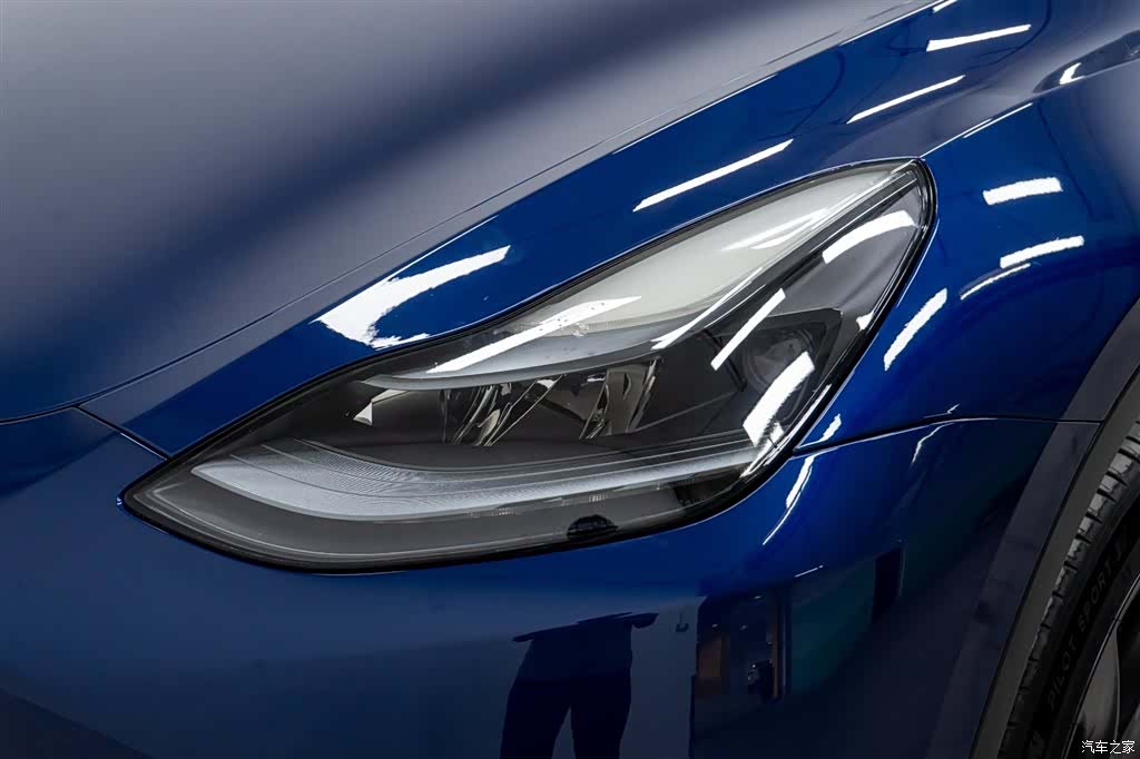 Tesla Model Y, 2022 12