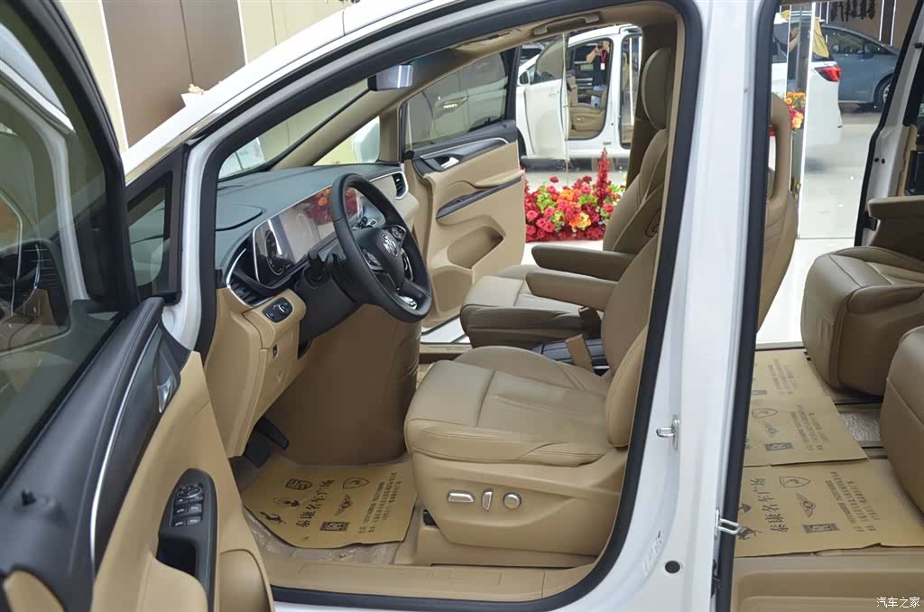 Buick GL8, 2021 4