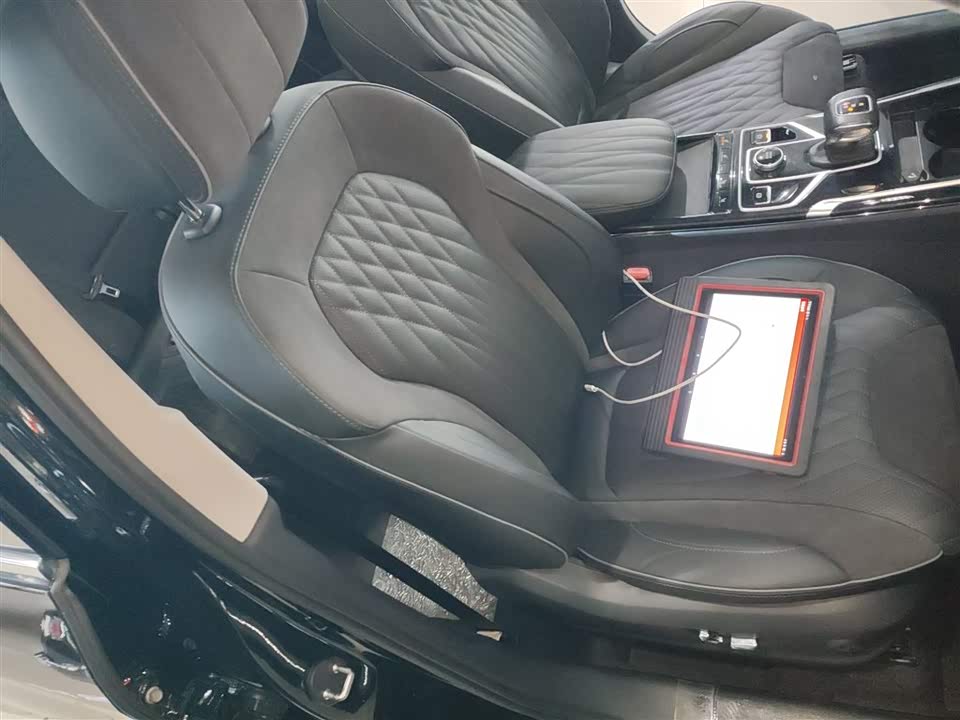 Hongqi HS5 Hongqi HS5