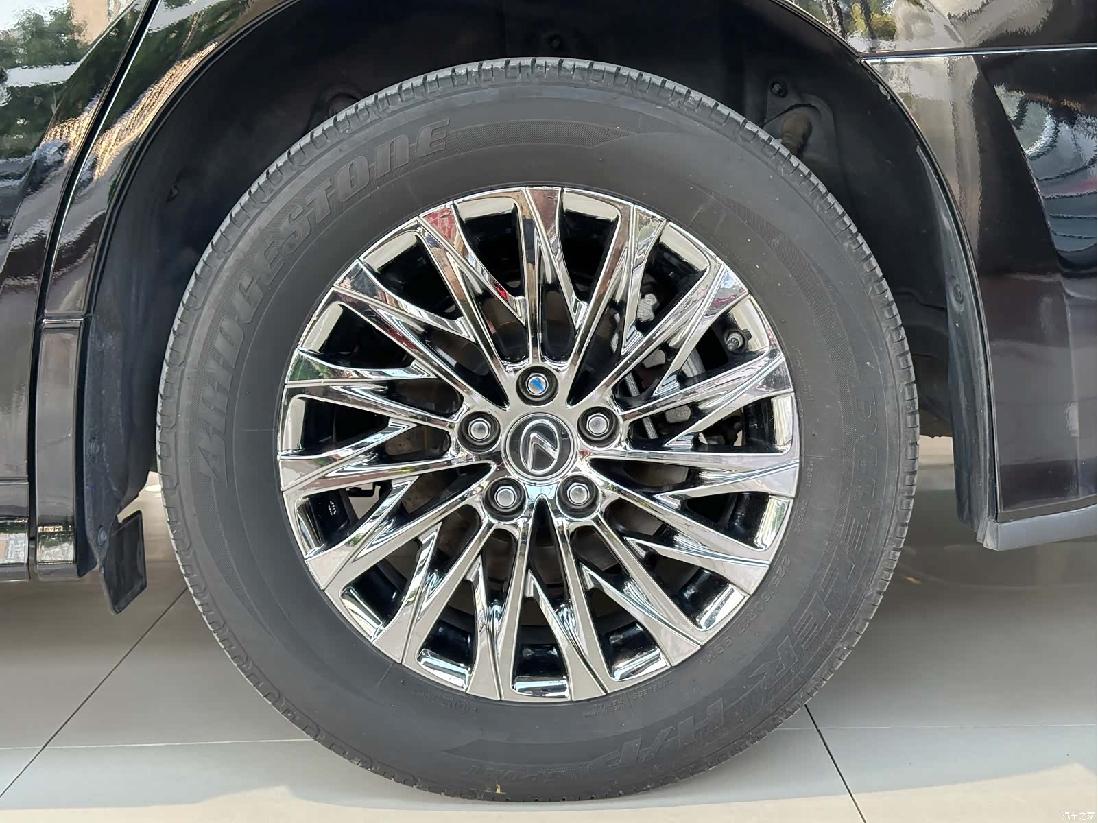 Lexus LM, 2021 24