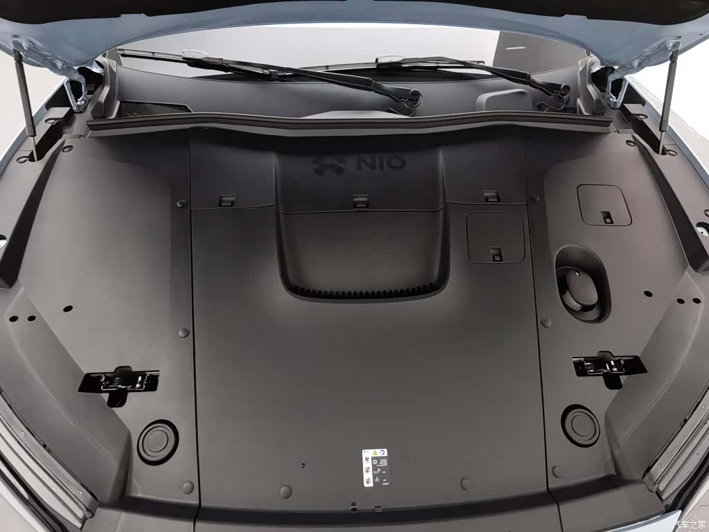 NIO ES6, 2025 6